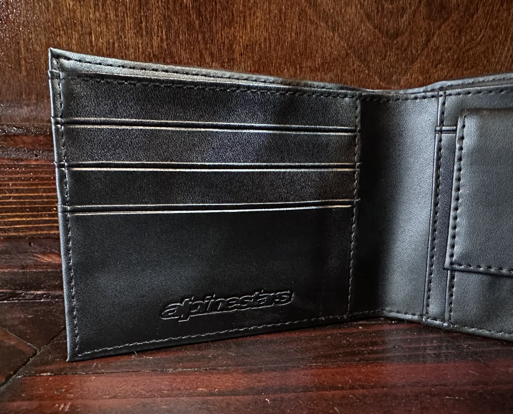 Timeless Leather Wallet - AP Stars in Black