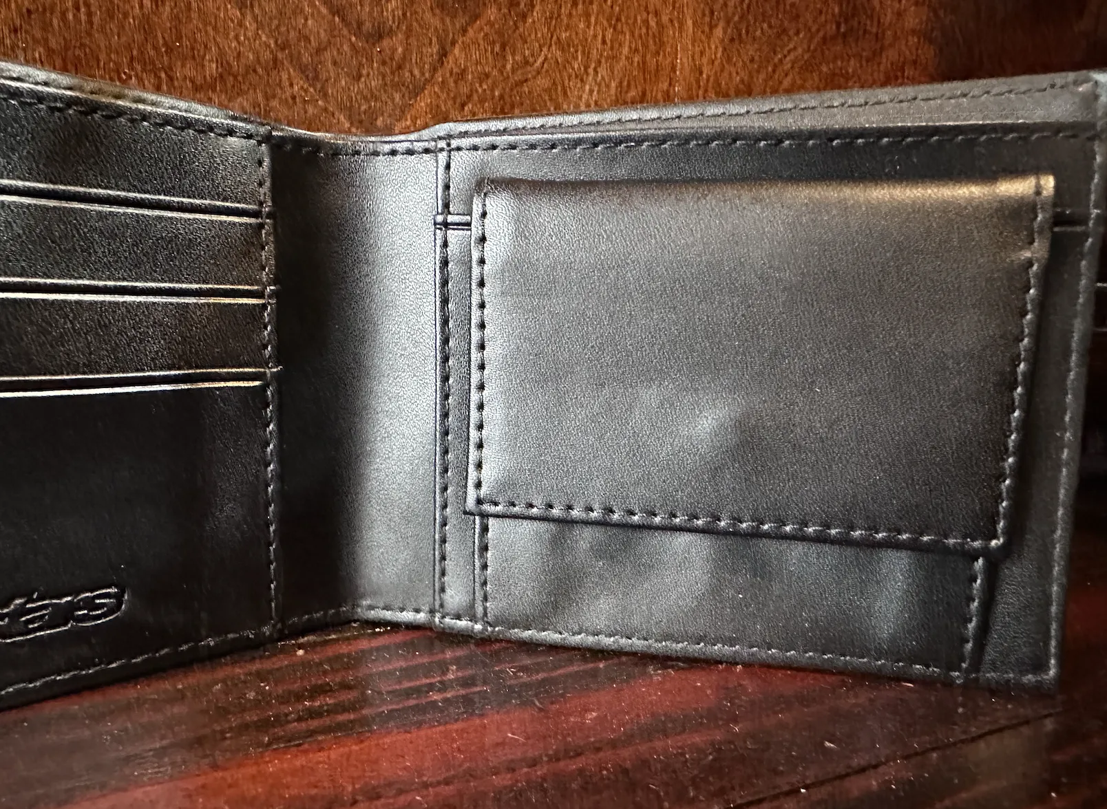 Timeless Leather Wallet - AP Stars in Black